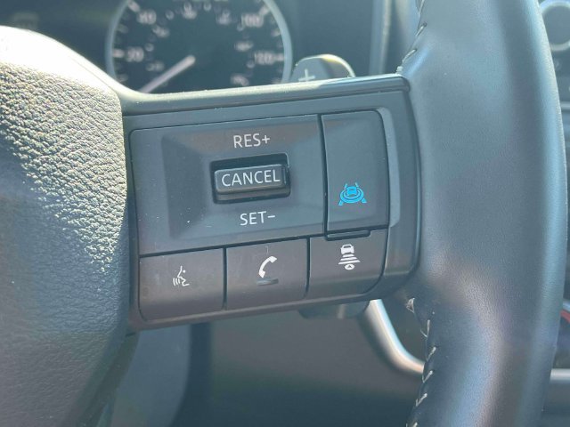 Certified 2025 Nissan Rogue SV AWD/4WD image 19