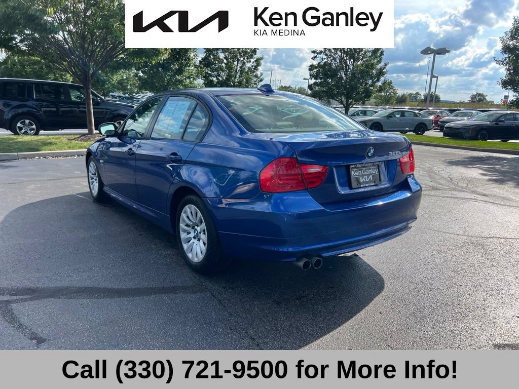 Used 2009 BMW 328i xDrive Sedan AWD/4WD image 12