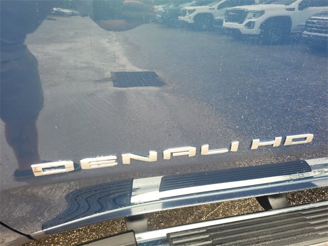 New 2025 GMC Sierra 2500 Denali w/ Denali Reserve Package image 4