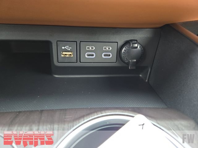 Certified 2026 Toyota Highlander Platinum image 11