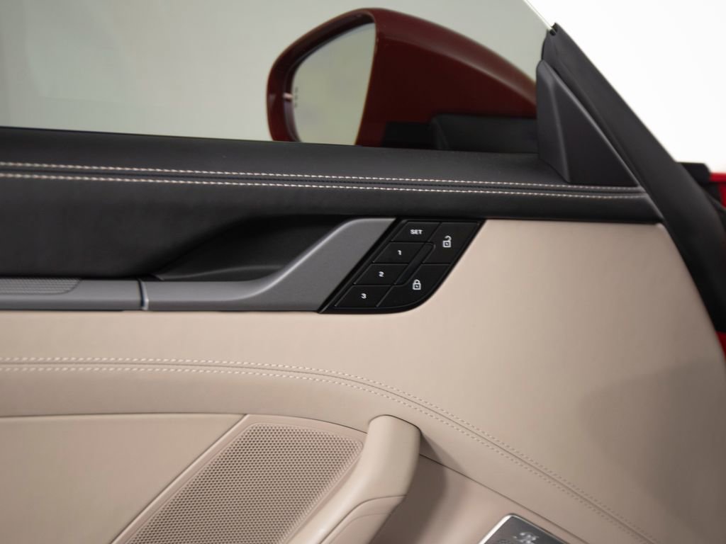Certified 2025 Porsche 911 Carrera RWD image 19