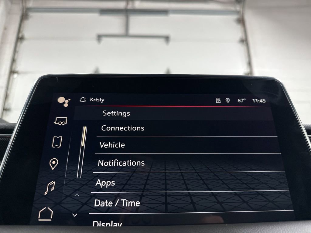 Used 2024 GMC Yukon AT4 w/ Technology Package AWD/4WD image 30