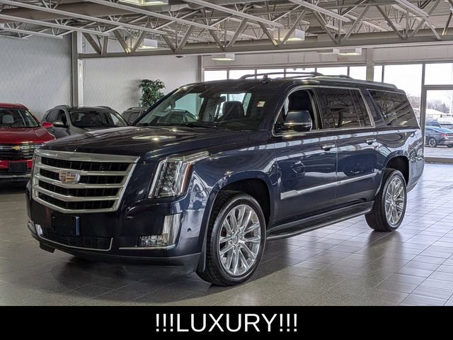 Used 2019 Cadillac Escalade ESV Luxury image 4