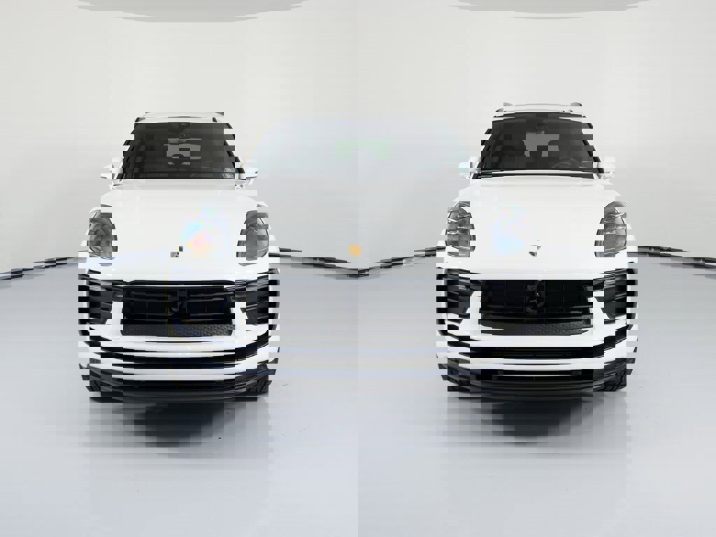 New 2026 Porsche Macan image 13