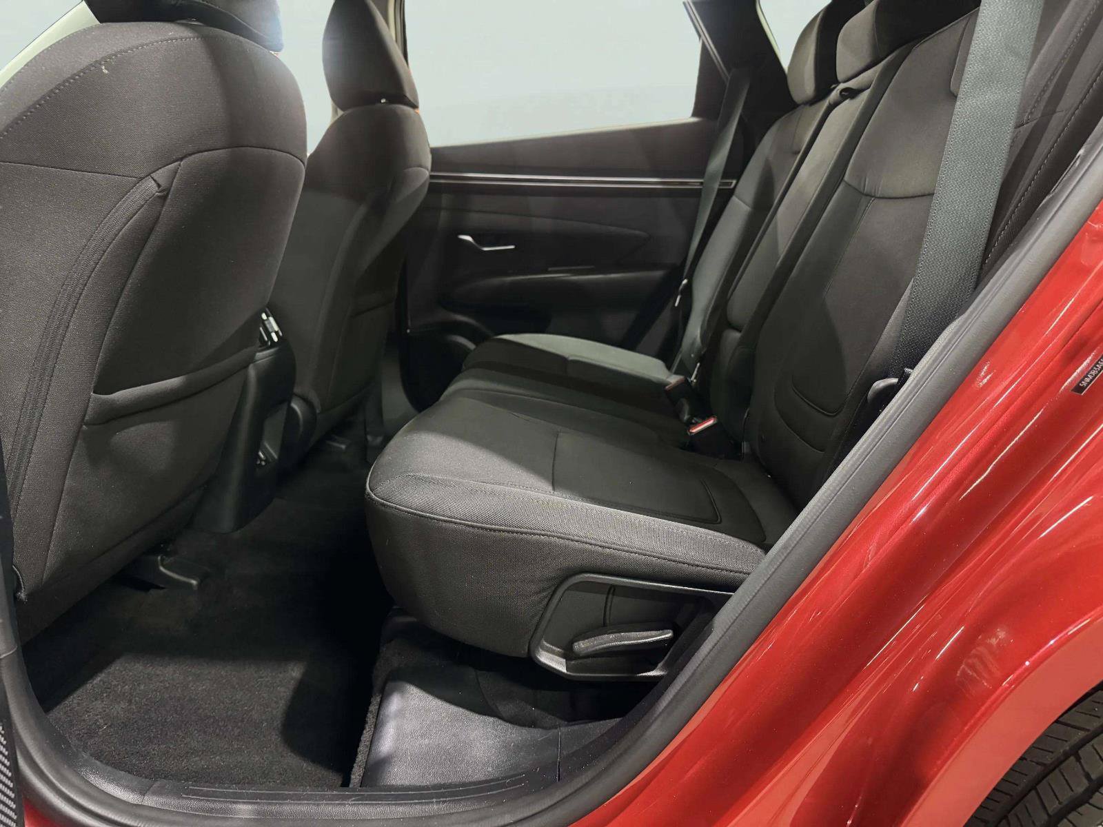 Used 2022 Hyundai Tucson SEL FWD image 38