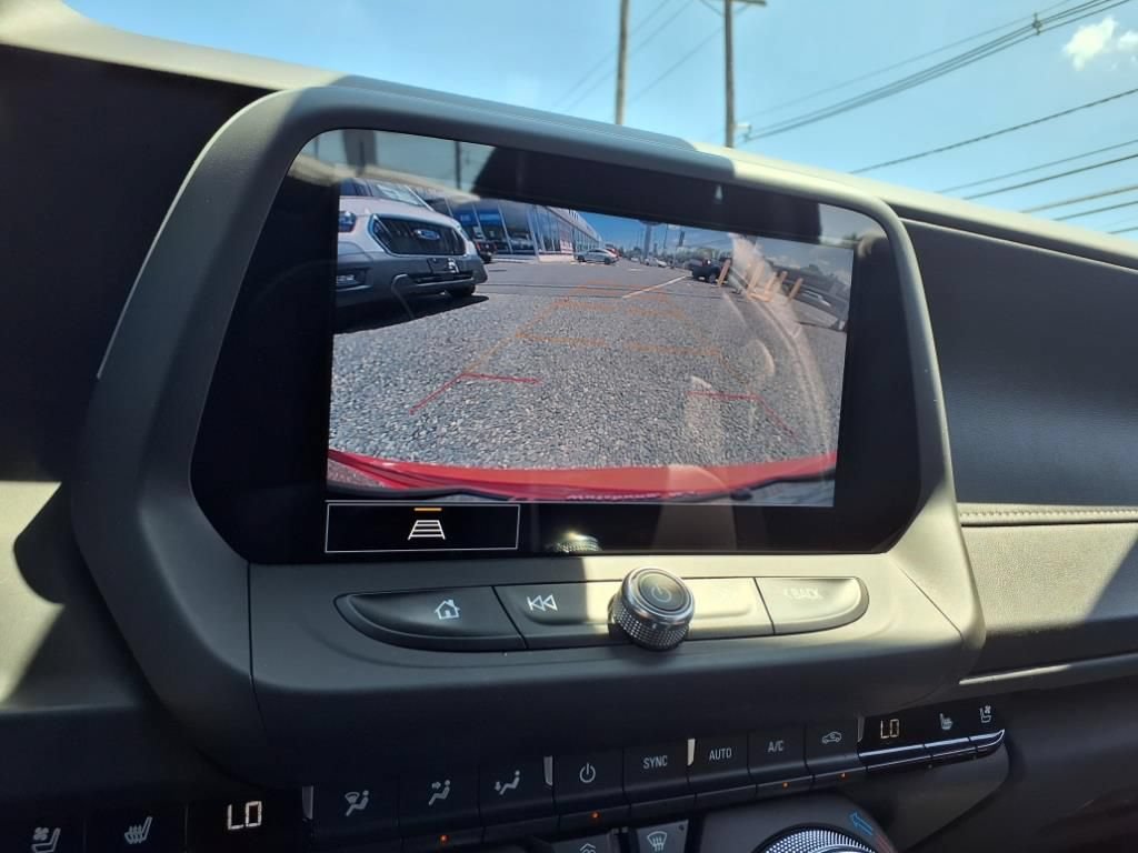 Used 2021 Chevrolet Camaro LT RWD image 16