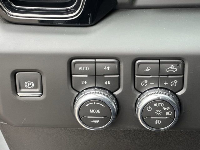 Certified 2026 GMC Sierra 2500 AT4X image 21