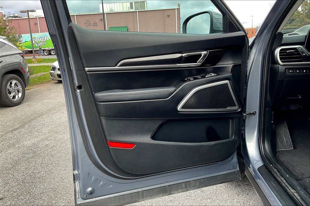 Used 2023 Kia Telluride LX image 21
