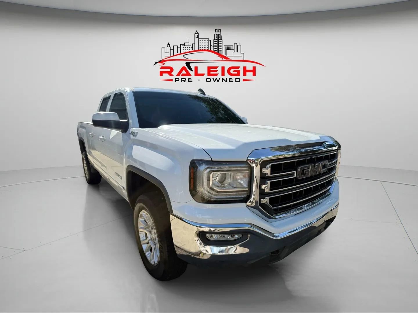 Used 2018 GMC Sierra 1500 SLE w/ SLE Value Package image 8