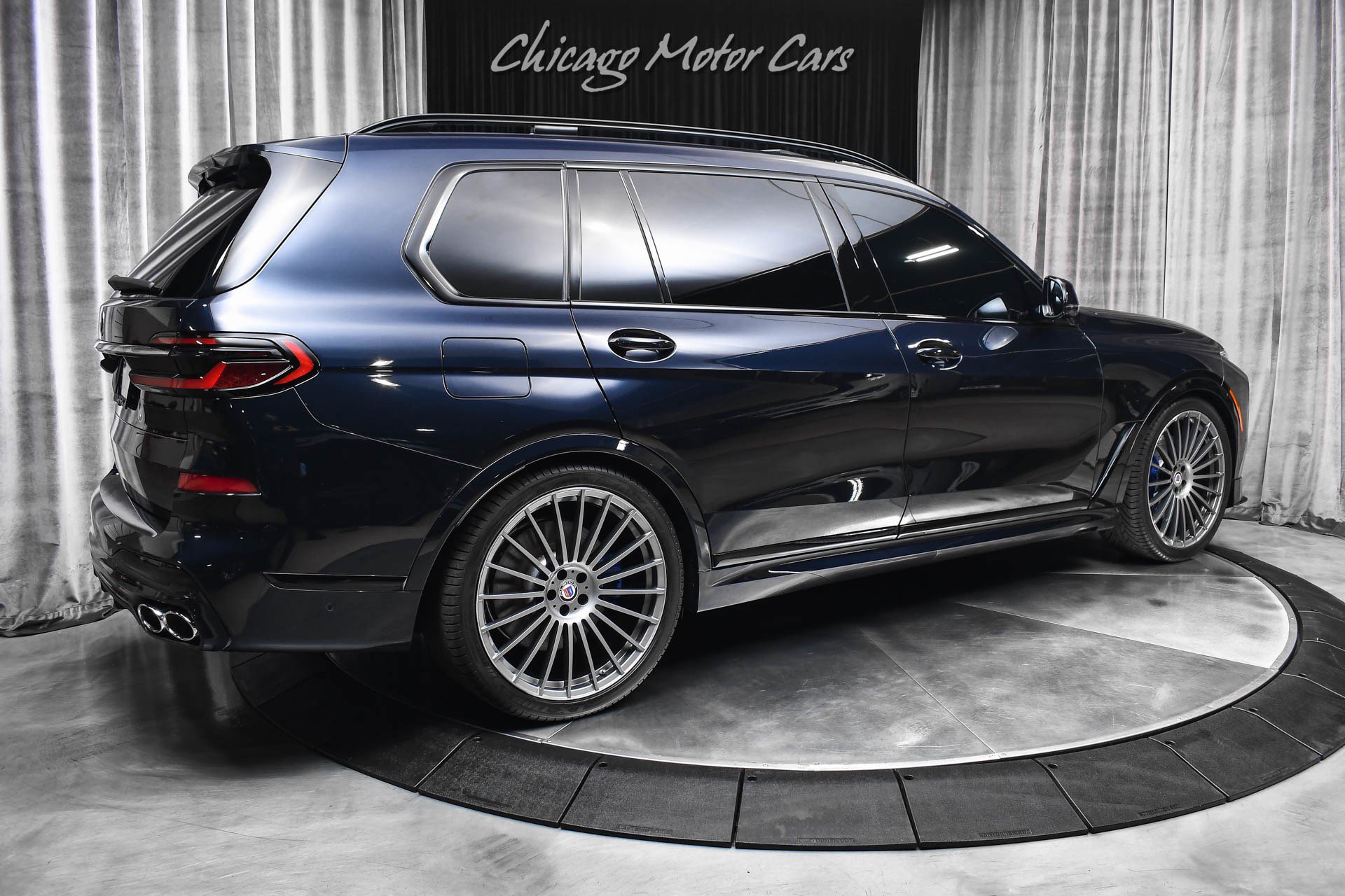 Used 2024 BMW ALPINA XB7 AWD/4WD image 5