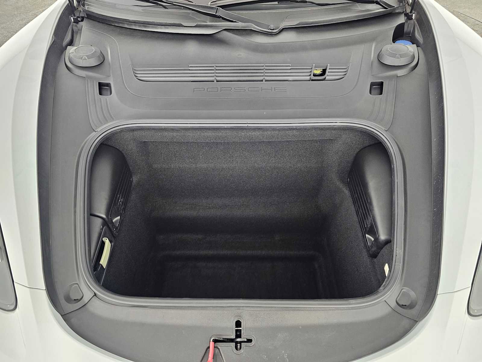 Used 2022 Porsche 718 Cayman w/ Premium Package image 18