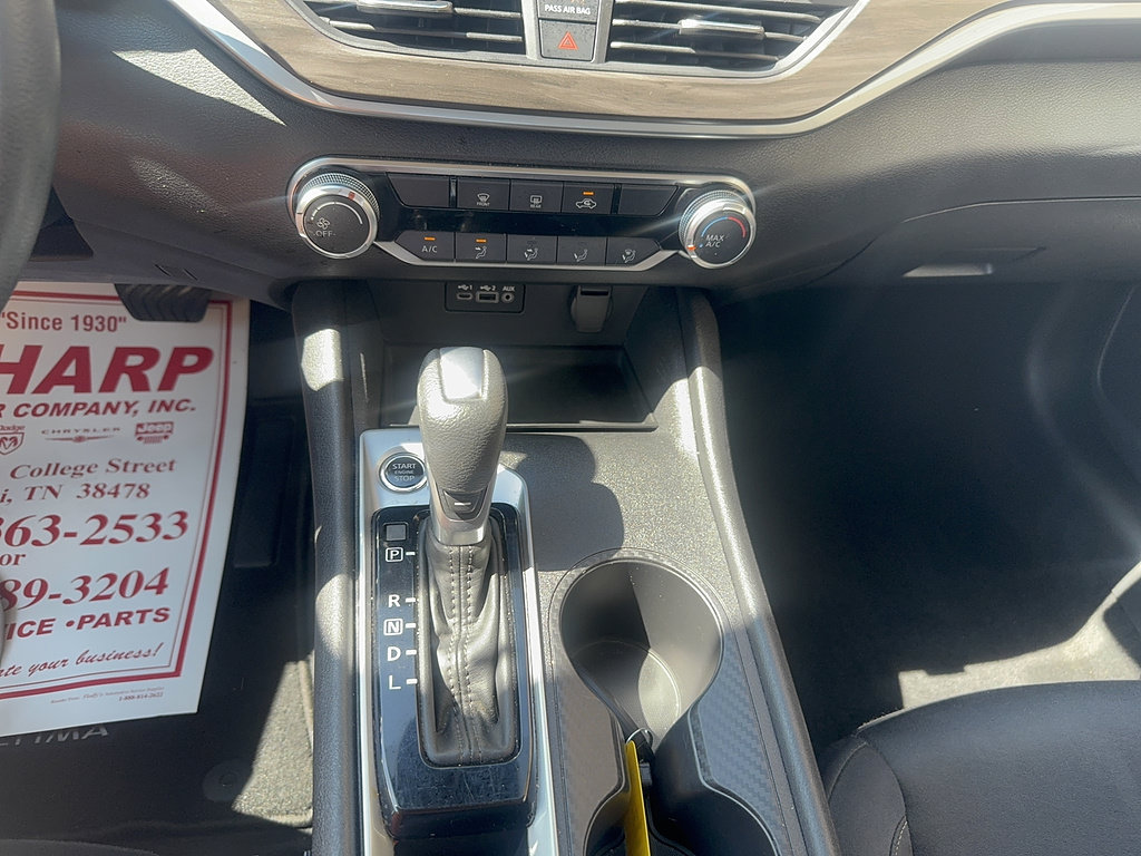 Used 2025 Nissan Altima 2.5 SV FWD image 7