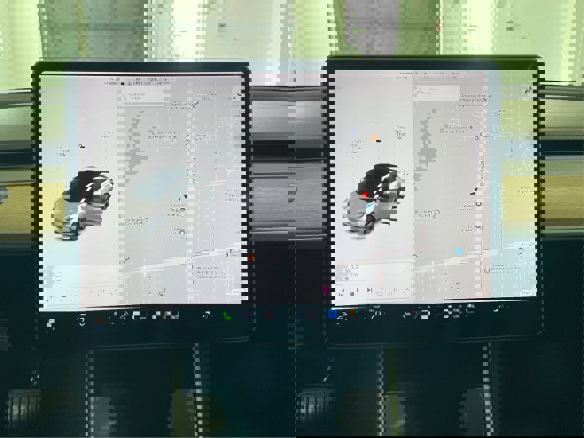 Used 2018 Tesla Model 3 Long Range image 28