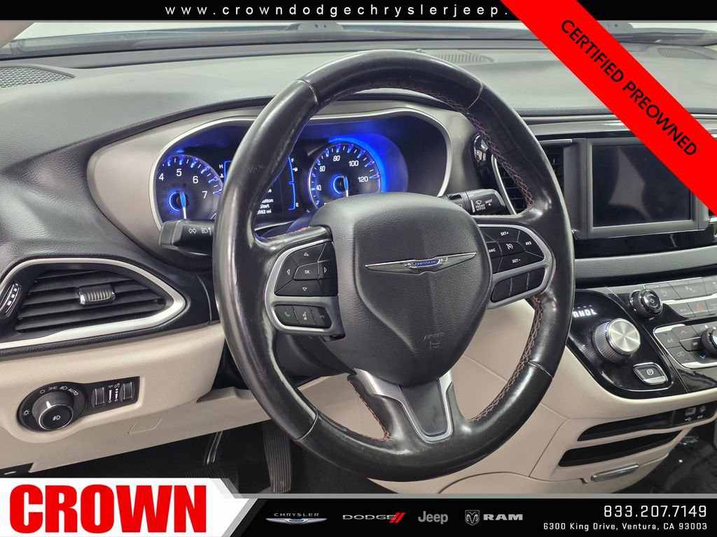 Certified 2020 Chrysler Pacifica Touring-L image 21