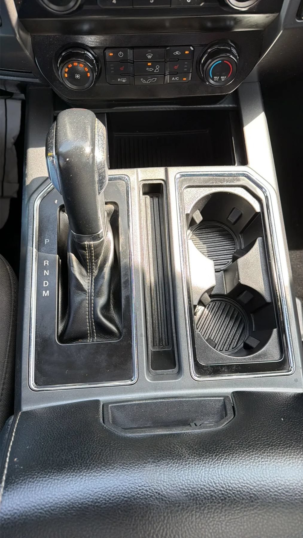 Used 2019 Ford F150 XLT w/ Equipment Group 302A Luxury AWD/4WD image 18