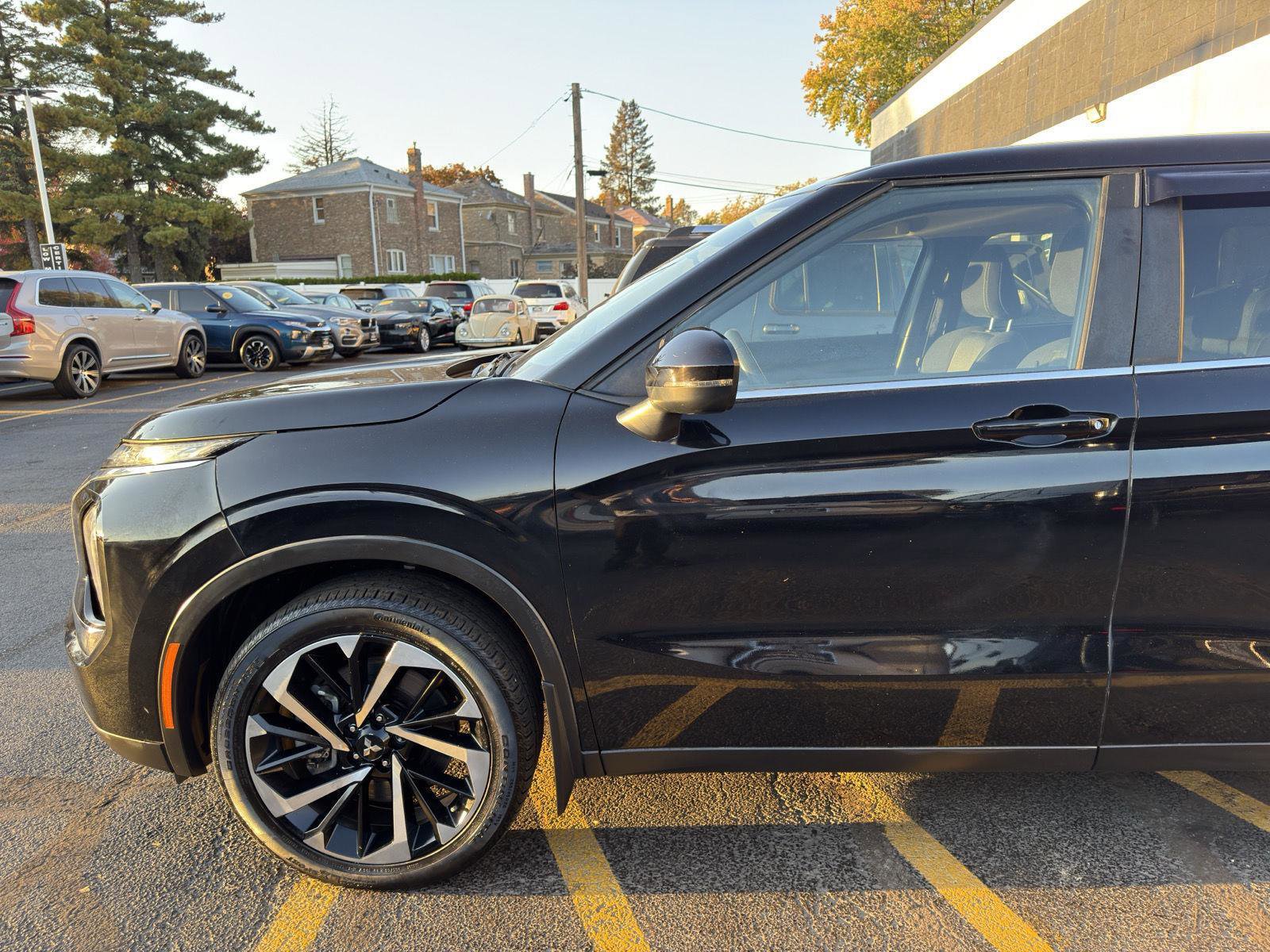 Used 2022 Mitsubishi Outlander ES image 19