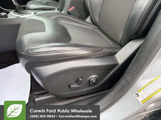 Used 2018 Jeep Cherokee Latitude Plus w/ Cold Weather Group image 25