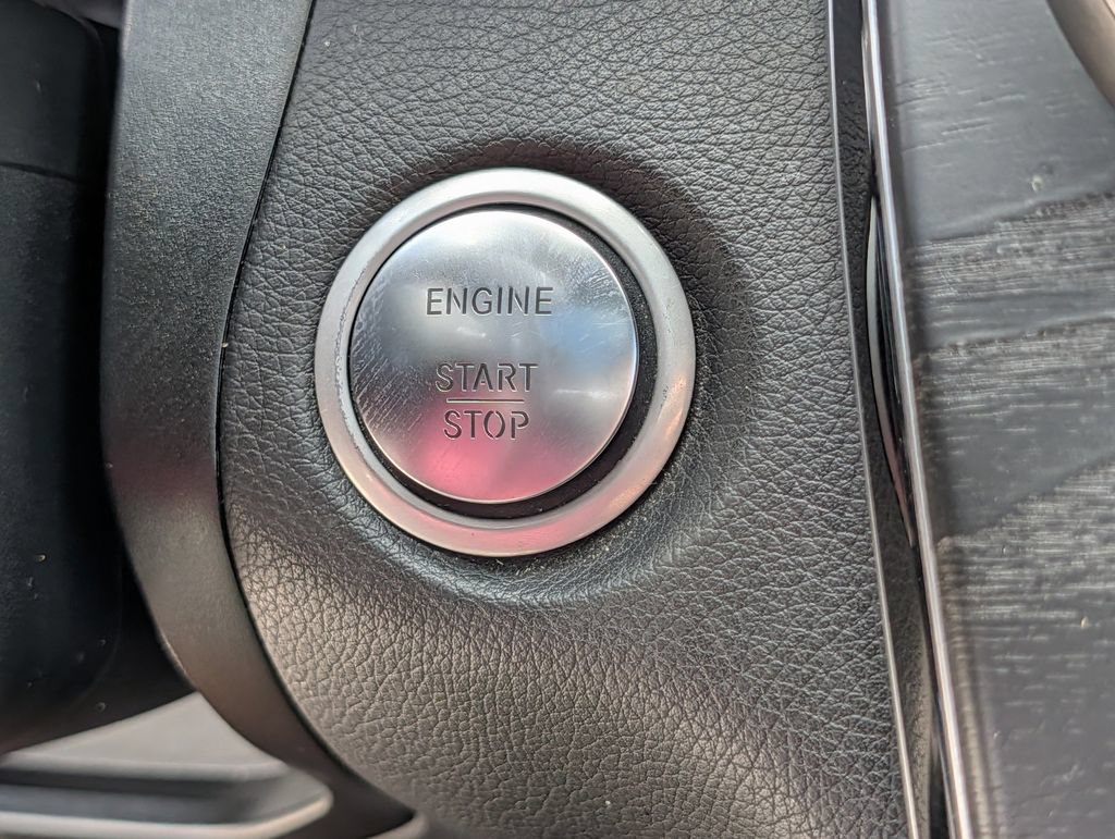 Used 2018 Mercedes-Benz GLC 300 image 20