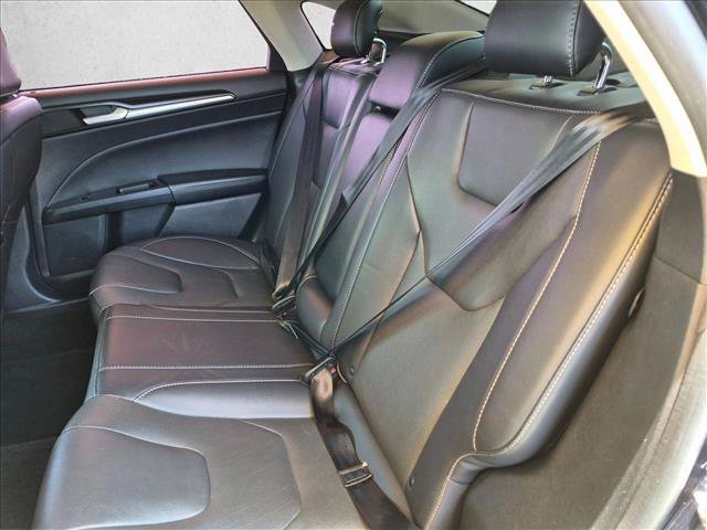 Used 2020 Ford Fusion Energi Titanium FWD image 16