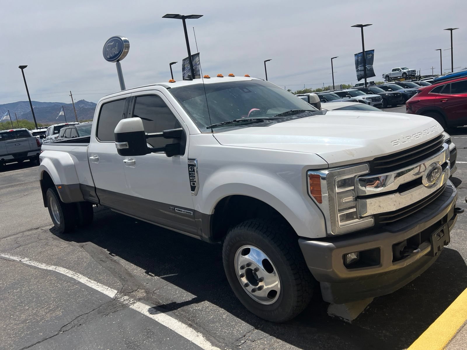 Used 2019 Ford F350 King Ranch w/ King Ranch Ultimate Package AWD/4WD image 13