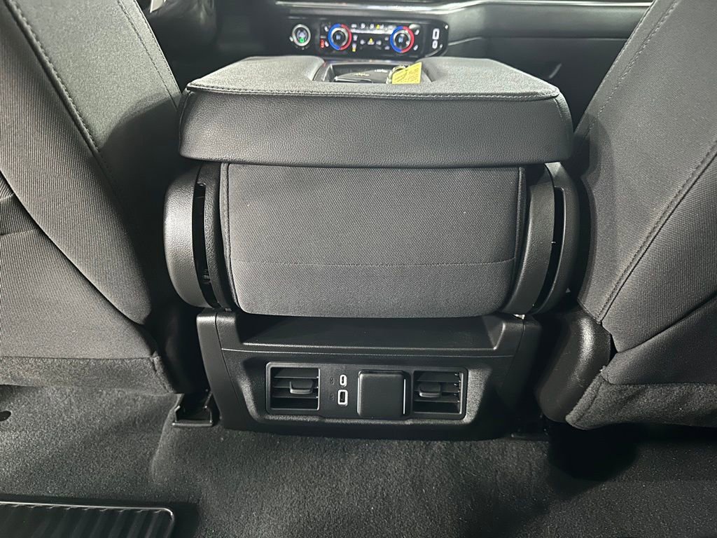 Used 2023 Chevrolet Silverado 1500 LT image 24