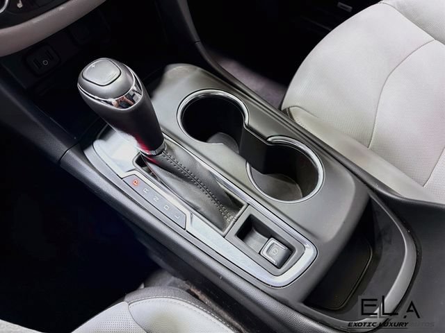 Used 2018 Chevrolet Equinox Premier FWD image 18