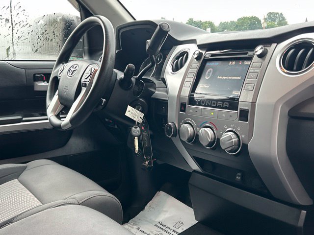 Used 2016 Toyota Tundra SR5 AWD/4WD image 39