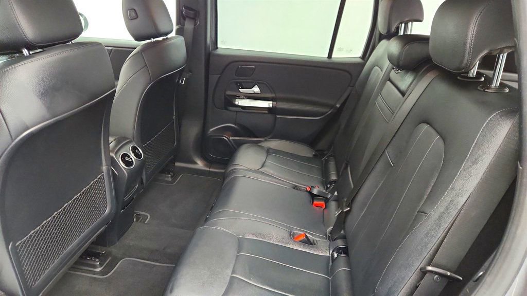 Used 2024 Mercedes-Benz EQB 250+ image 20