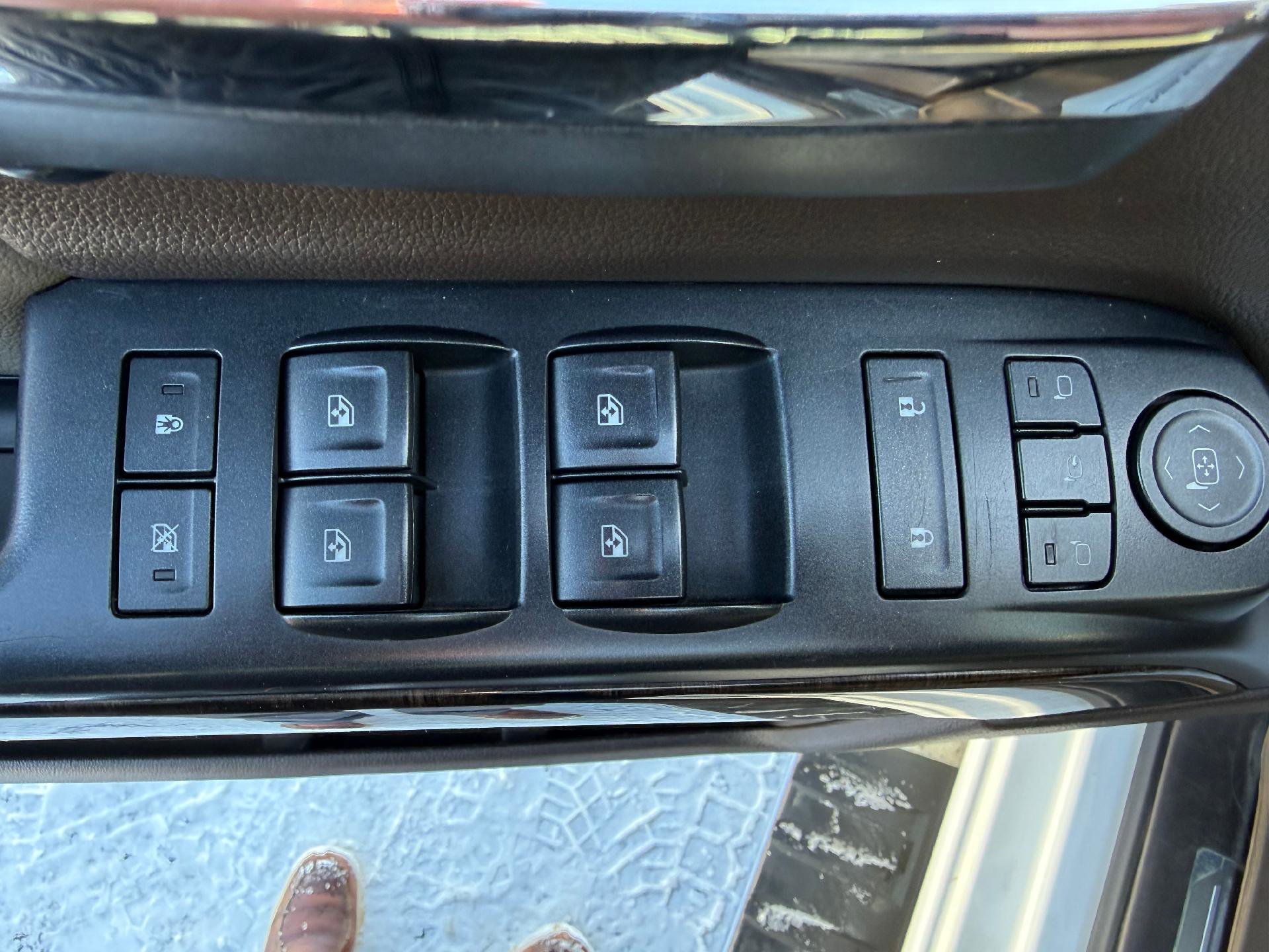 Used 2016 GMC Sierra 2500 Denali w/ Duramax Plus Package image 25