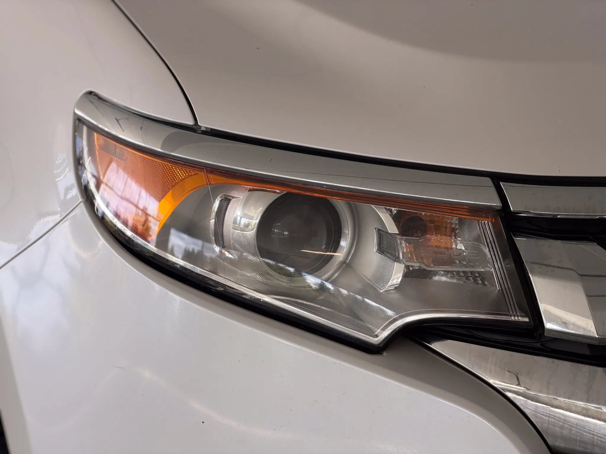 Used 2013 Ford Edge SEL FWD image 10