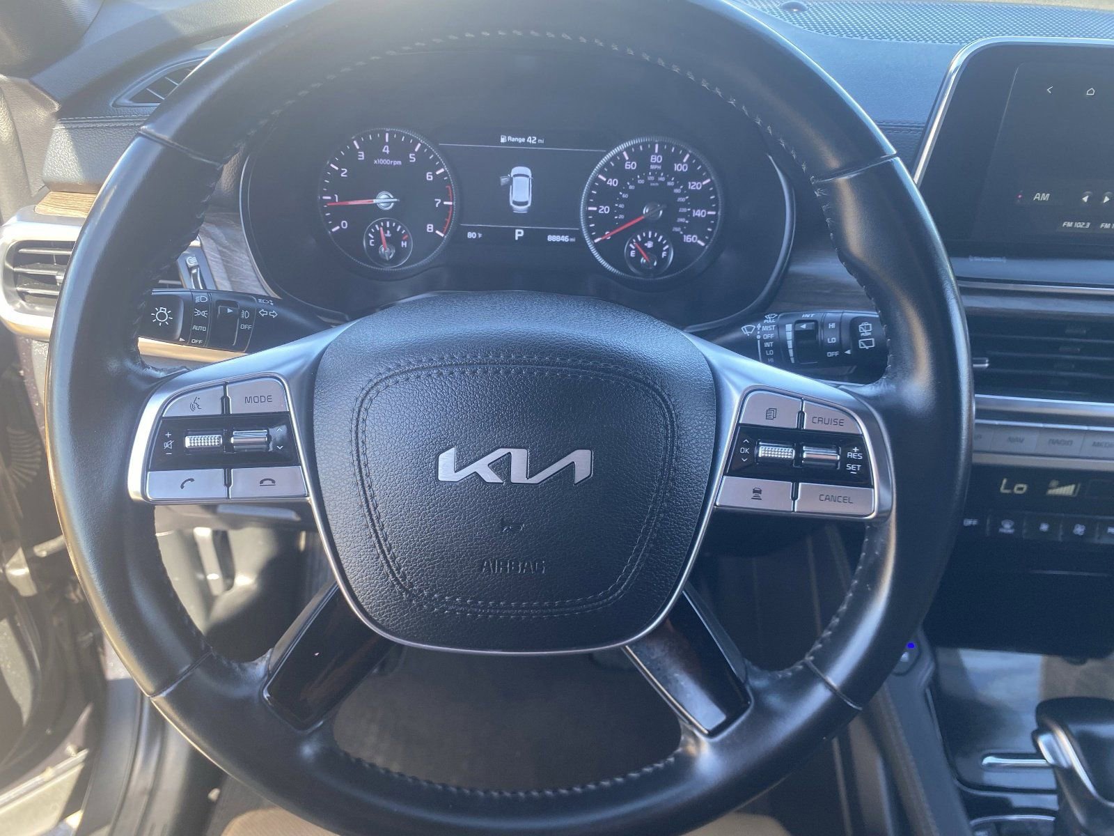 Used 2022 Kia Telluride SX w/ Towing Package image 24