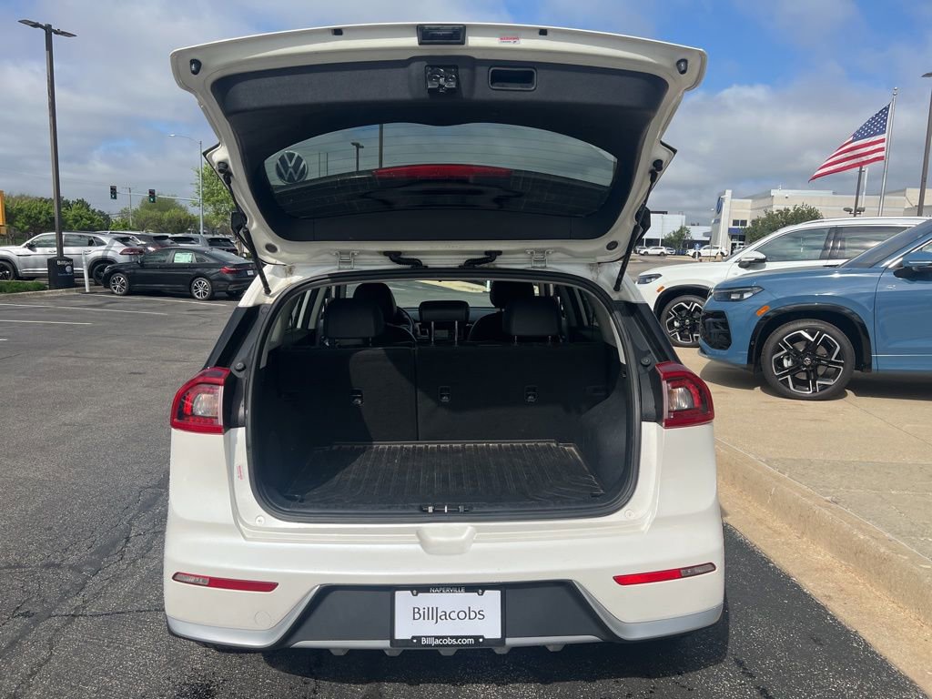 Used 2017 Kia Niro EX FWD image 19