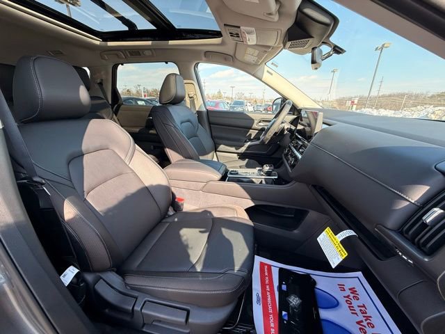 New 2026 Nissan Pathfinder SL w/ SL Premium Package image 20