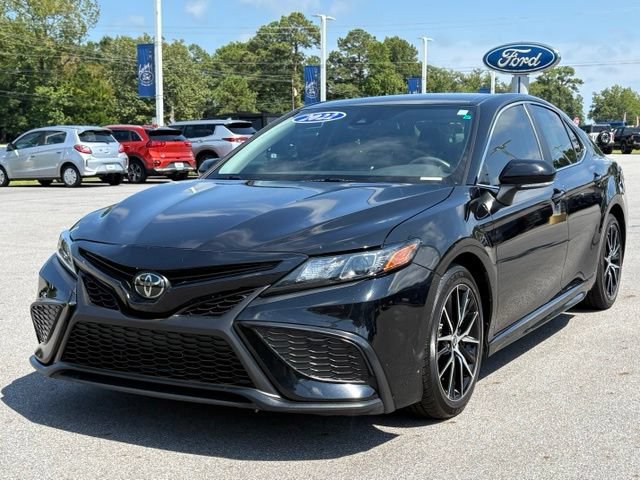 Used 2022 Toyota Camry SE