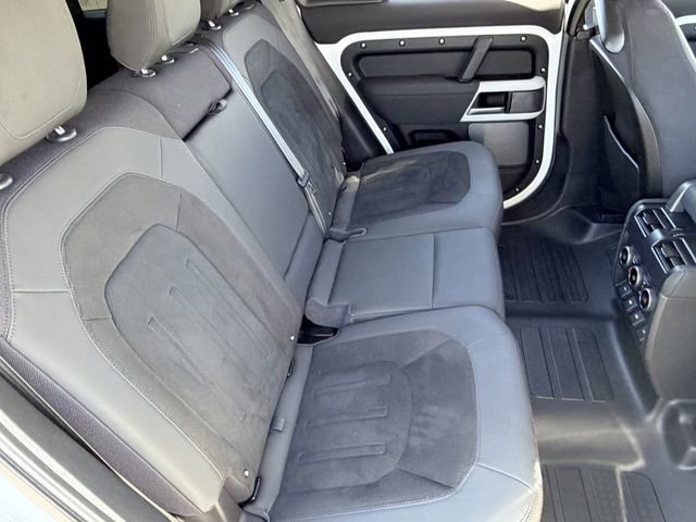 Used 2020 Land Rover Defender 110 SE image 22