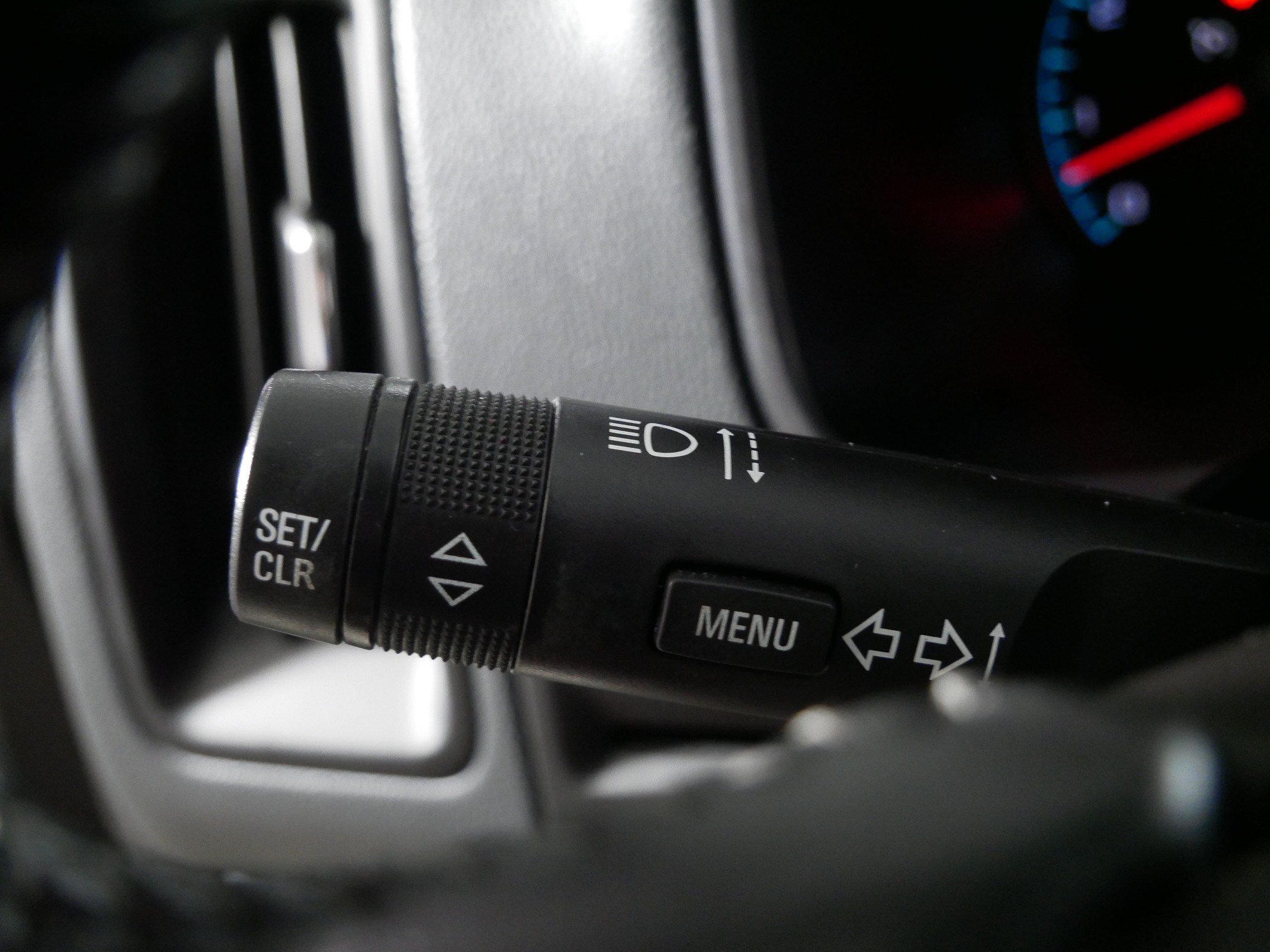Used 2015 Chevrolet Colorado Z71 AWD/4WD image 31
