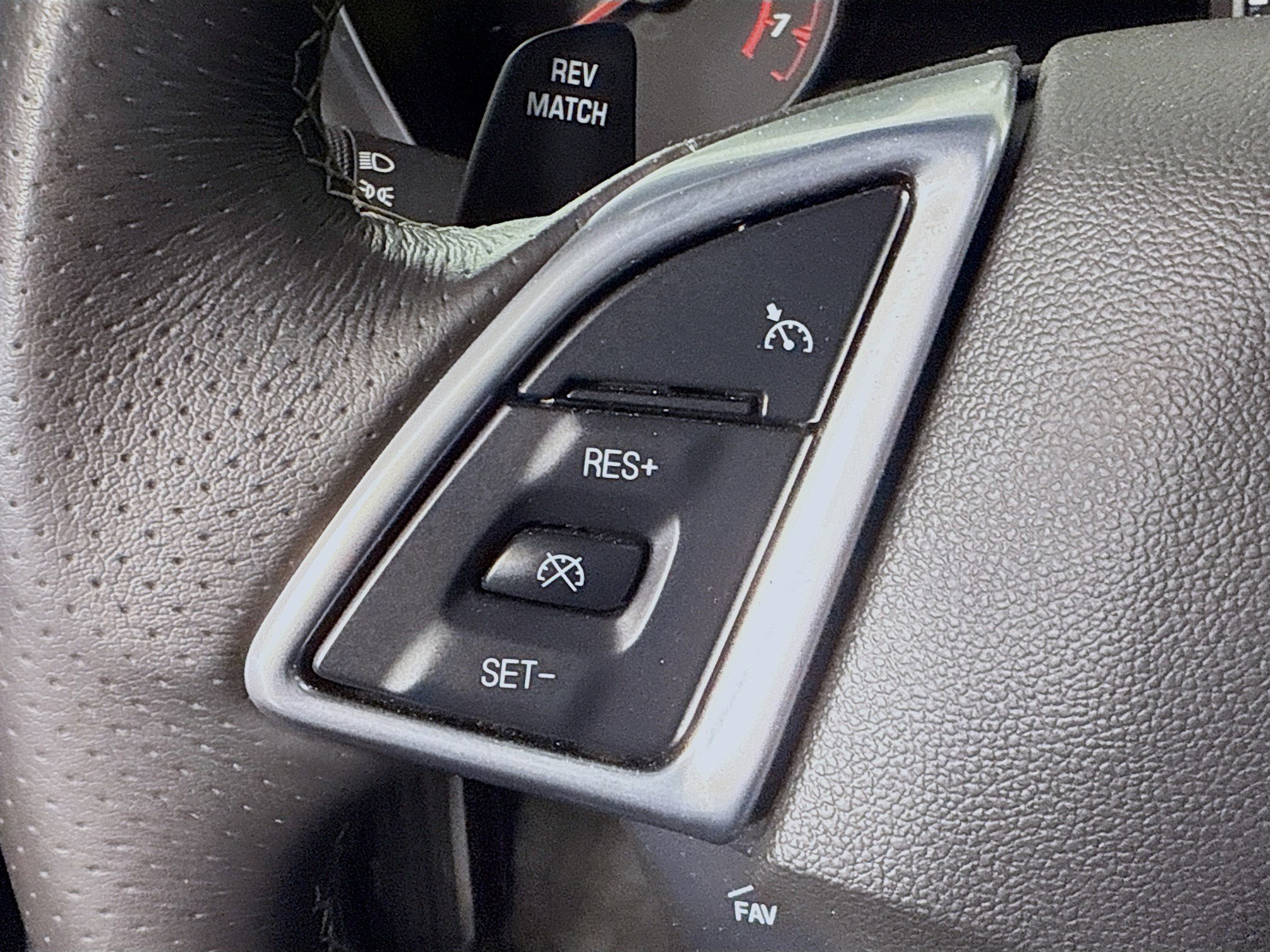 Used 2019 Chevrolet Camaro SS image 14