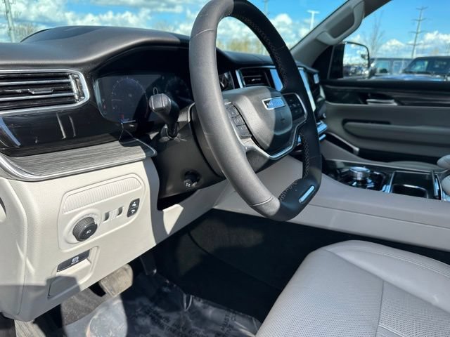Used 2022 Jeep Wagoneer Series III w/ Convenience Group I AWD/4WD image 23