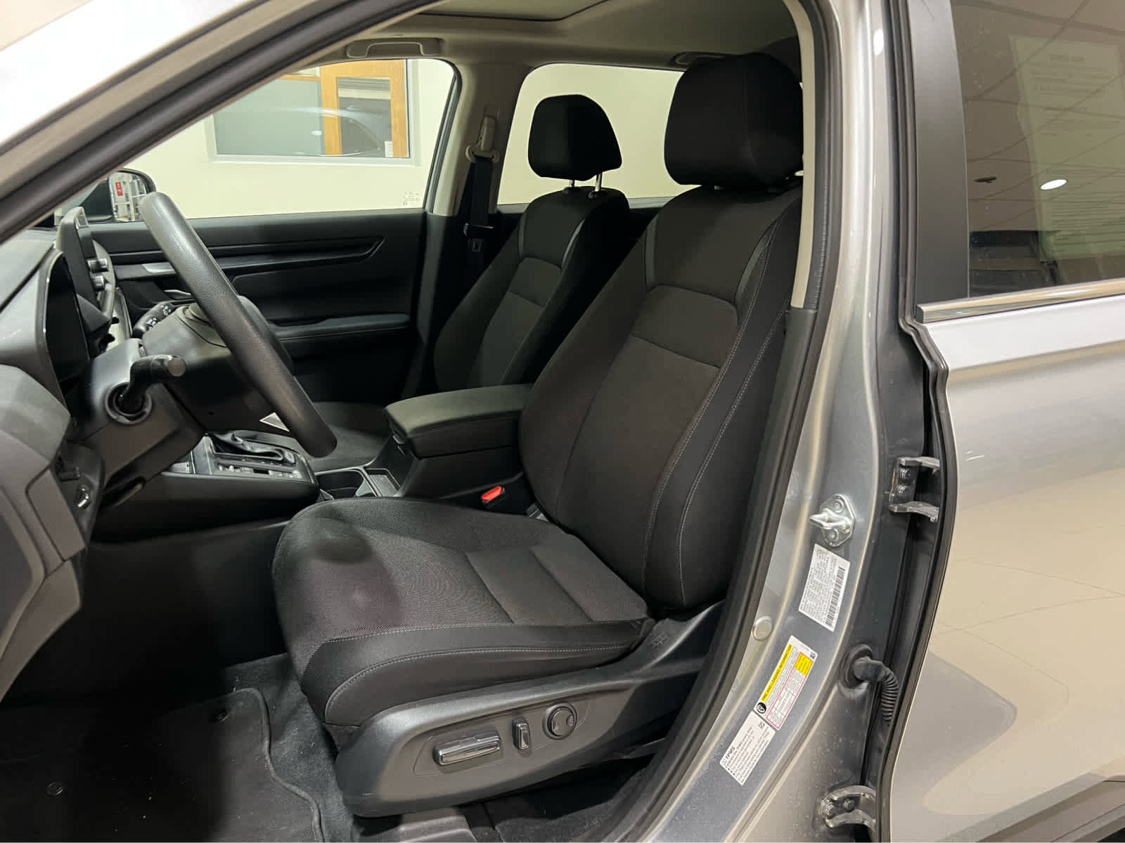 Used 2023 Honda CR-V EX image 12
