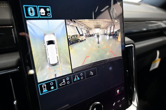 New 2026 GMC Yukon XL Elevation image 17