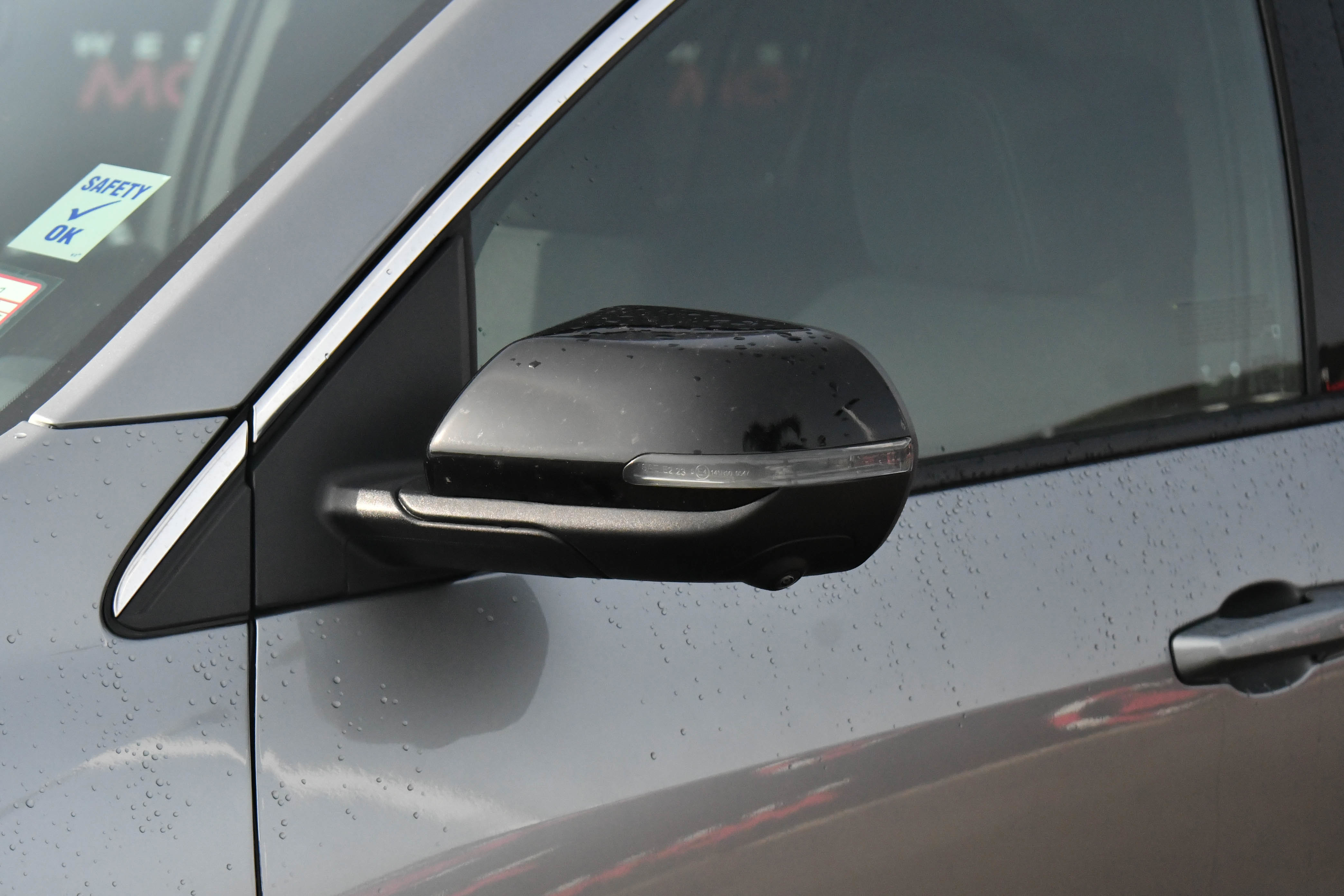 Used 2024 Chevrolet Traverse LT FWD image 13