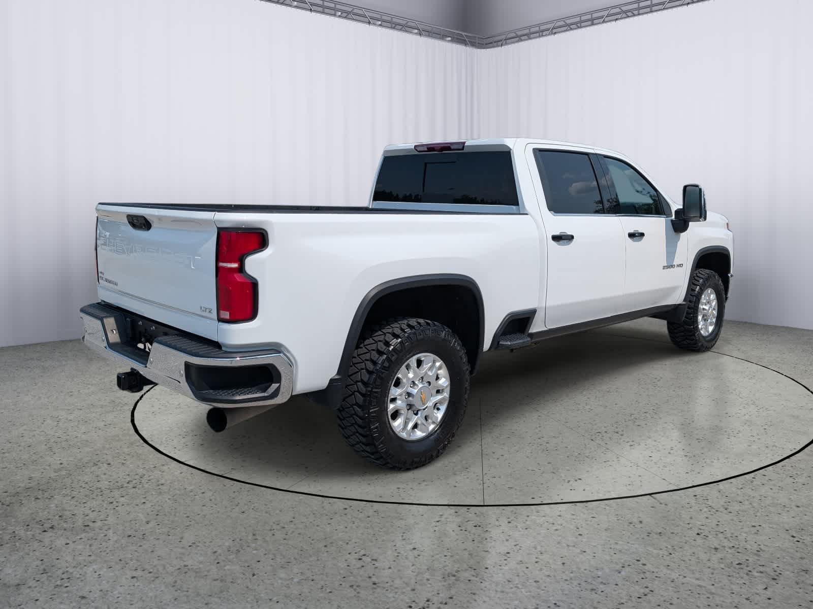 Certified 2024 Chevrolet Silverado 2500 LTZ w/ LTZ Plus Package AWD/4WD image 3