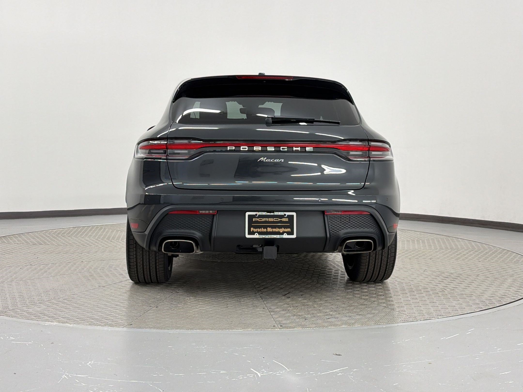 New 2026 Porsche Macan AWD/4WD image 10