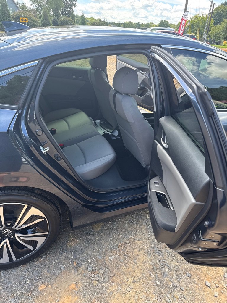 Used 2018 Honda Civic EX-T image 12