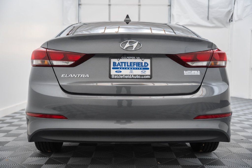 Used 2018 Hyundai Elantra SEL FWD image 6