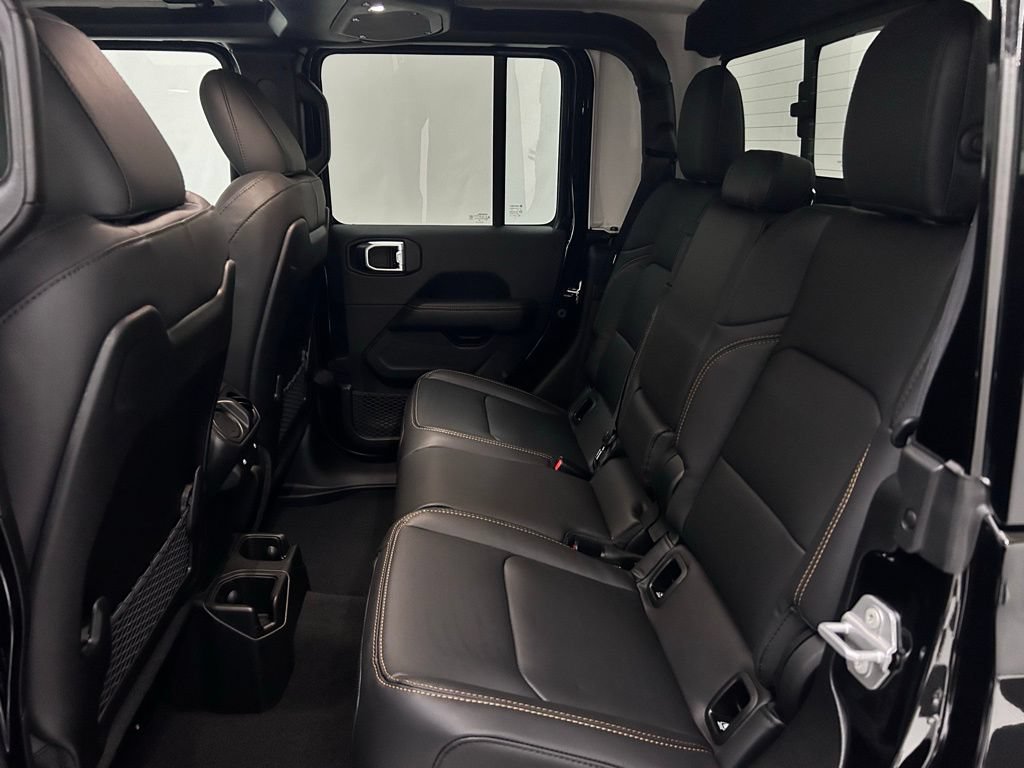New 2026 Jeep Gladiator Sport AWD/4WD image 14