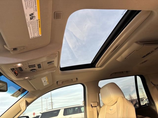 Certified 2018 Cadillac Escalade Premium Luxury image 22