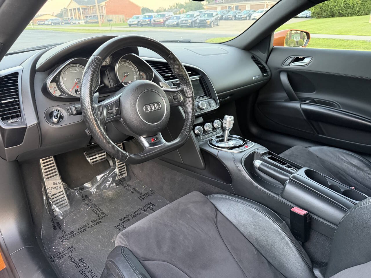 Used 2014 Audi R8 V8 w/ Ceramic Brake Package AWD/4WD image 16