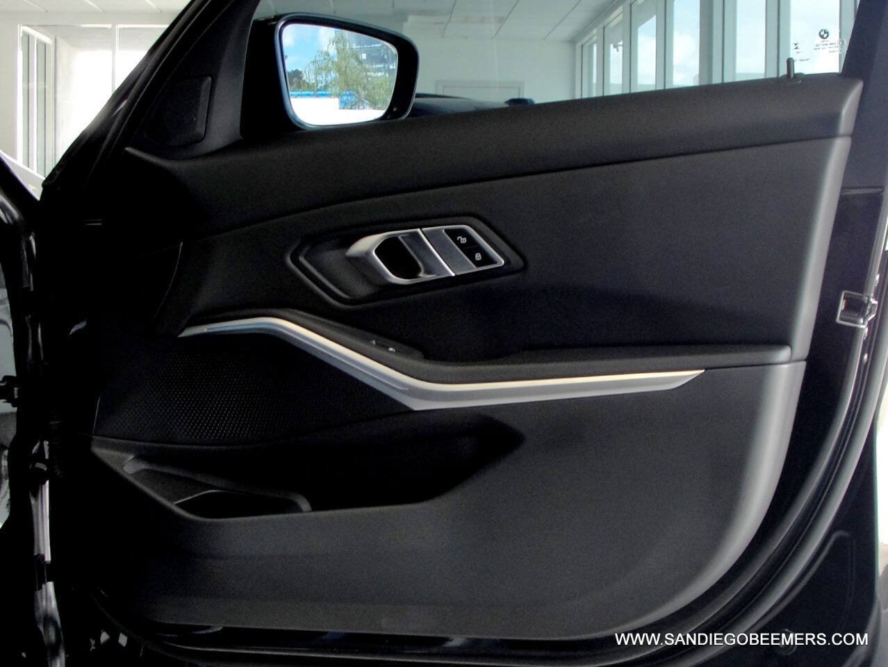 Used 2023 BMW 330i Sedan w/ Premium Package RWD image 13