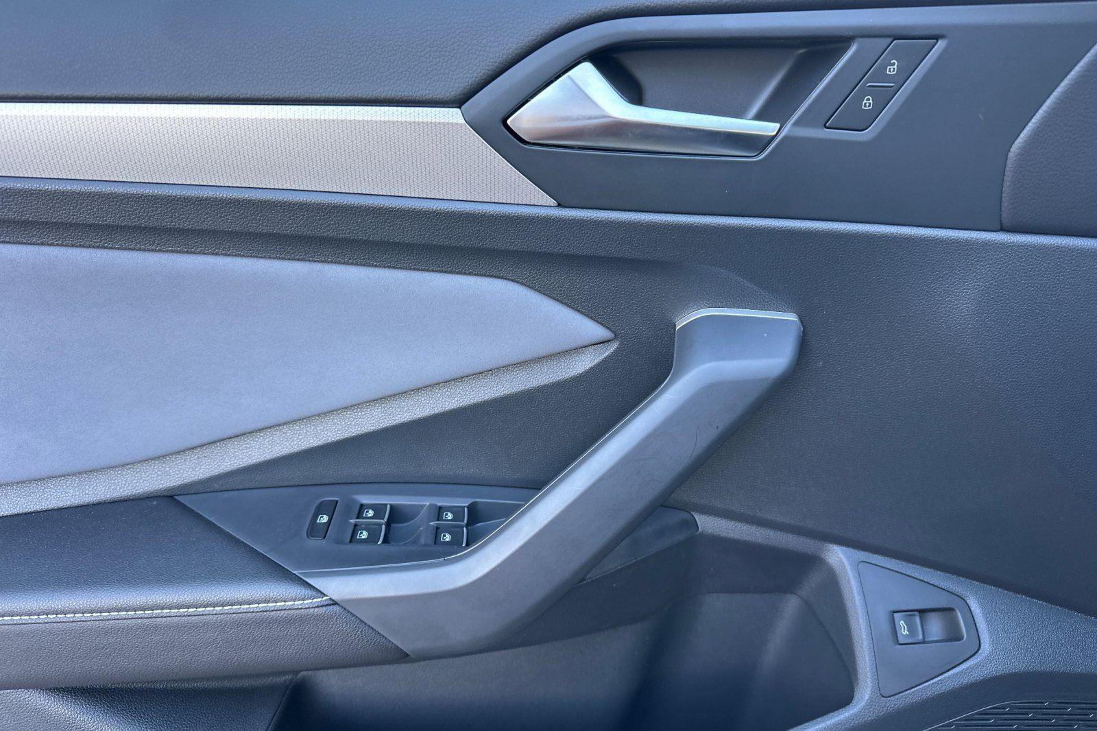 New 2026 Volkswagen Jetta SE image 10